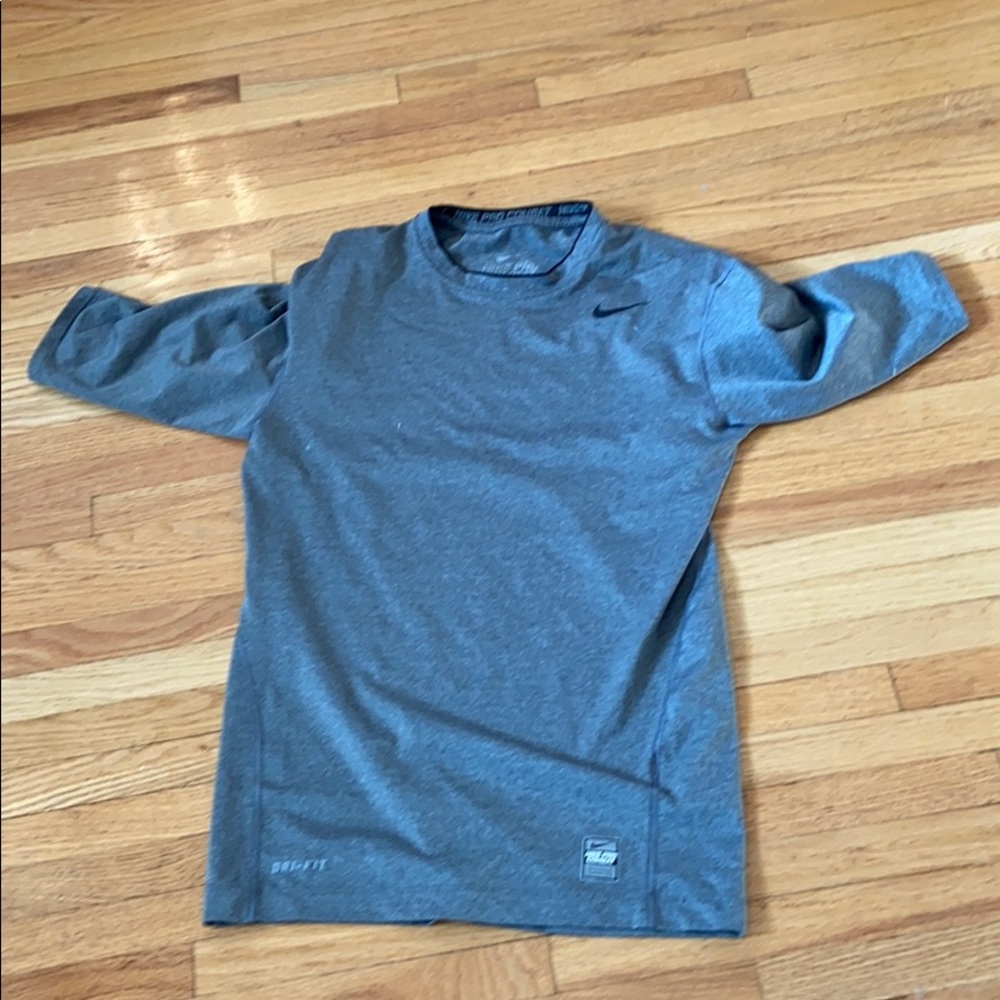 Nike pro combat shirt men’s large, fits very tight
